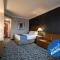Monte Carlo Inn Toronto West Suites