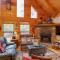 Creek Bend Escape with Hot Tub and River Views! - McCaysville