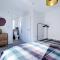 2bed 2bath In - Next To Station For 6 Free Parking - 阿什福德