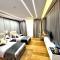 Queens Suite Hotel
