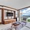 Oceanfront 2BR in Carillon - ميامي بيتش