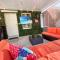 Vacay Spot Gables 4 to 23 Guest GameRoom 2 Kitchens 2 BBQ, 2 BAR, Backyard, Patio, Prime LOC! 6 blocks away from Bars, Nite Clubs, Res, Shops