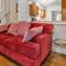 Spacious 4BR Home with Cozy Vibes in Louisville - 路易斯威尔