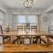 Spacious 4BR Home with Cozy Vibes in Louisville - 路易斯威尔