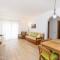 Recently Renovated Apartments with Pool and Wi-Fi - Armação de Pêra