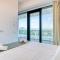 One Mircea Eliade - Luxurious Apartments with Panoramic City and Park View - بوخارست