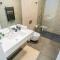 One Mircea Eliade - Luxurious Apartments with Panoramic City and Park View - بوخارست
