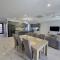41RedPebbles Villa in Redlynch,Cairns QLD