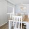 Bribie Beach Apartment