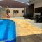 Casa espaçosa com linda piscina