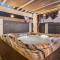 Vacation House! 6BR, FREE Heated Pool, Arcade & Hot Tub