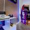 Lux Entertainment Home-TheAlpha - كلاركسفيل