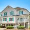 Walk to Cherry Grove Beach Water-View Haven! - ميرتل بيتش