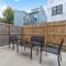 3 BDRM 2 and a Half Bath - House Private Yard Duplex - بيتسبرغ