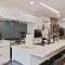 3 BDRM 2 and a Half Bath - House Private Yard Duplex - بيتسبرغ