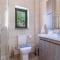 Vinas Stone House