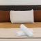 Maritime Seaview Comfy Suite Penang with TVbox,Pool,Freewifi,2-8pax