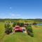 Tuscany on Tinaroo - Lakeside Luxury - Barrine