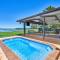 Tuscany on Tinaroo - Lakeside Luxury