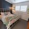 Pearl Cottage - Stunning River Front Cottage with Pool