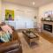 Pearl Cottage - Stunning River Front Cottage with Pool