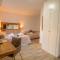 Center Suites San Eloy