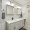 Spectacular 4BR 2,5BA Holiday Home with Pool and Grill