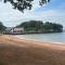 Beach House WaterfrontPoolSaunaHot JacuzziWifi - Port Dickson