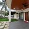 Beach House WaterfrontPoolSaunaHot JacuzziWifi - Port Dickson