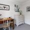 Spacious home for 8 in Witterings - walk to beach - East Wittering