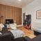Large Flat Close to The City Centre - Sleeps 12
