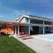 Villa Parruccia with a pool and a panoramic view - Tolentino