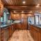 Tahoe Dreamer by Tahoe Getaways - Pet Friendly 4 BR Gated Home w Fenced Yard, Game Room & Walk to Lake! - 玛瑙湾