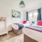 Stunning Cottage in New Forest with Log Burner