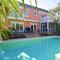 Isle of Palms Charleston Beach House 3 bdr 3 night minimum Private Pool Half mile to beach - جزيرة النخيل