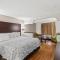 Red Roof PLUS+ & Suites Atlanta Airport South