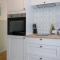 St Ives apartment less than 5 minutes walk to beach parking available - St. Ives
