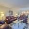 NEW Updated Siesta Key Vacation Rental with Heated Pool Access - 西耶斯塔岛