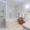 Keiths Place, 1 of the 3 most popular units on Bribie