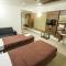 Hotel New Apex locals and UMC not allowed