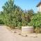 Nice Apartment In Le Sambuc With Wifi - 阿尔勒