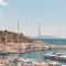 200m de la plage ,3mn du port à 50m du centre ville