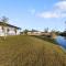 Chic Newly Built Vacation Escape with Canal view - كيب كورال