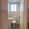 1 bedroom flat 200m from beach