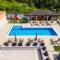 Lovely Apartment In Opric With Wifi - Opric