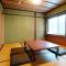 Amino Guesthouse Bench