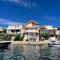 Apartment Mustapic - Perfect view, first row, possibility of fishing - 克勒克