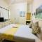 Elena's Comfy Room - Taytay