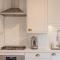 4BR 4-floor house, w patio, 10 min Wapping Station - Londýn