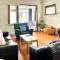 Spacious Retreat near Ferry & Mall - Wellington